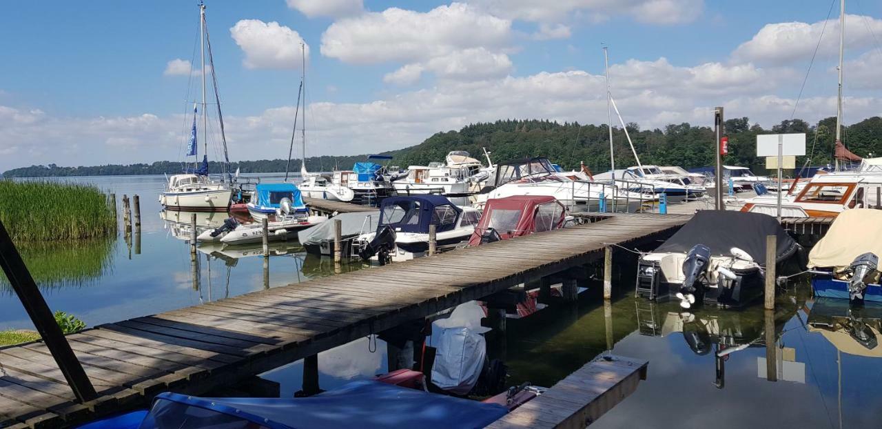 Ferienwohnung Am Schweriner See Raben Steinfeld Ngoại thất bức ảnh